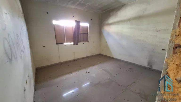 Imagem TERRENO A VENDA, 8m2 de frente, 02 quartos, no Tingui em Curitiba PR