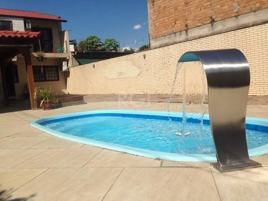 Imagem Casa para Venda - 130m², 3 dormitórios, sendo 2 suites, 6 vagas - Nonoai