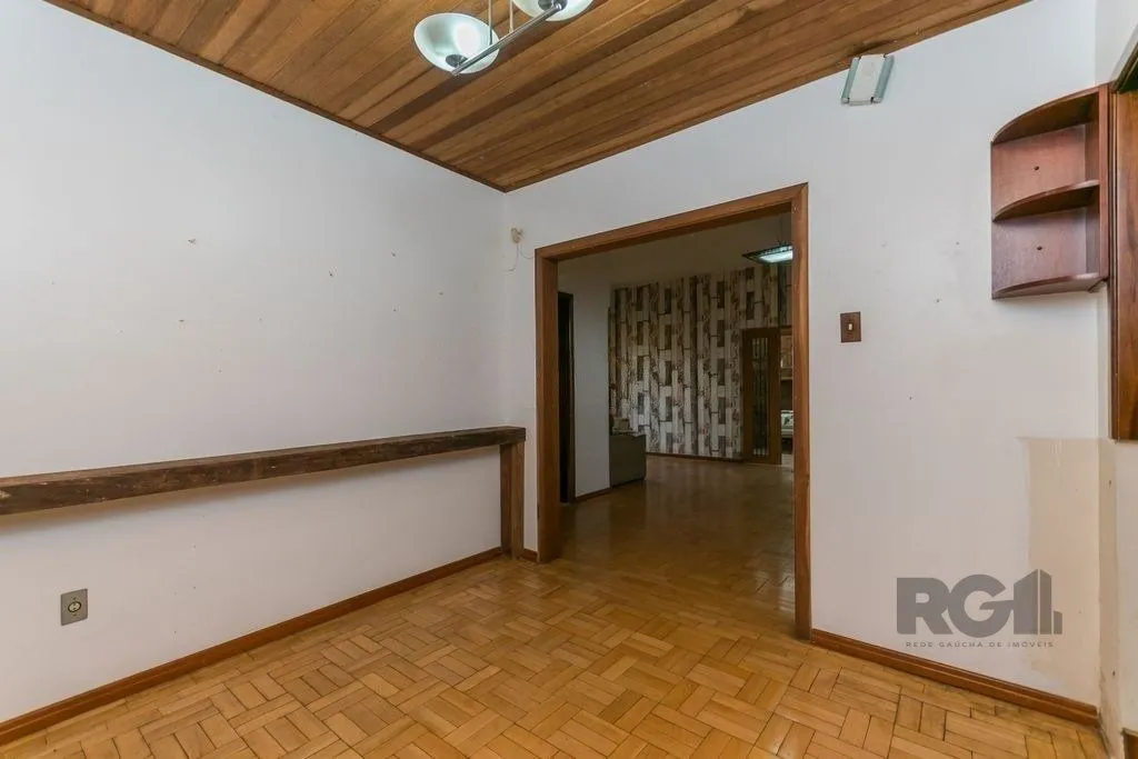 Imagem Excelente casa de 150m² com 3 dormitórios e 2 vagas.