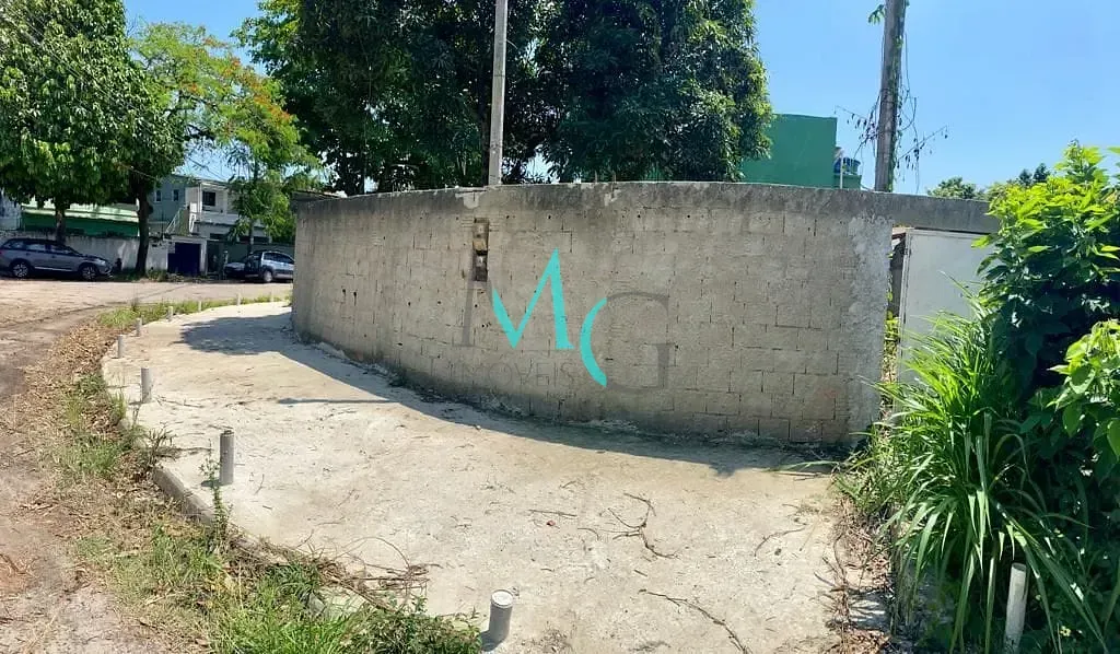 Imagem Casa duplex novíssima na Praia da Brisa (Guaratiba-RJ) + terreno imenso somente por R$ 285 mil