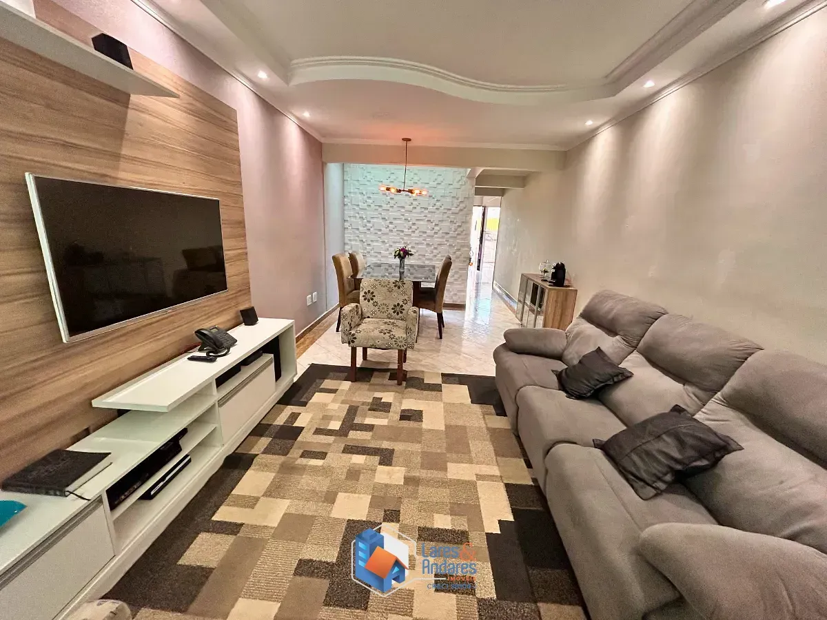 Imagem Sobrado para venda em Jardim Triana com 3 quartos, sendo 1 suíte, 102m²