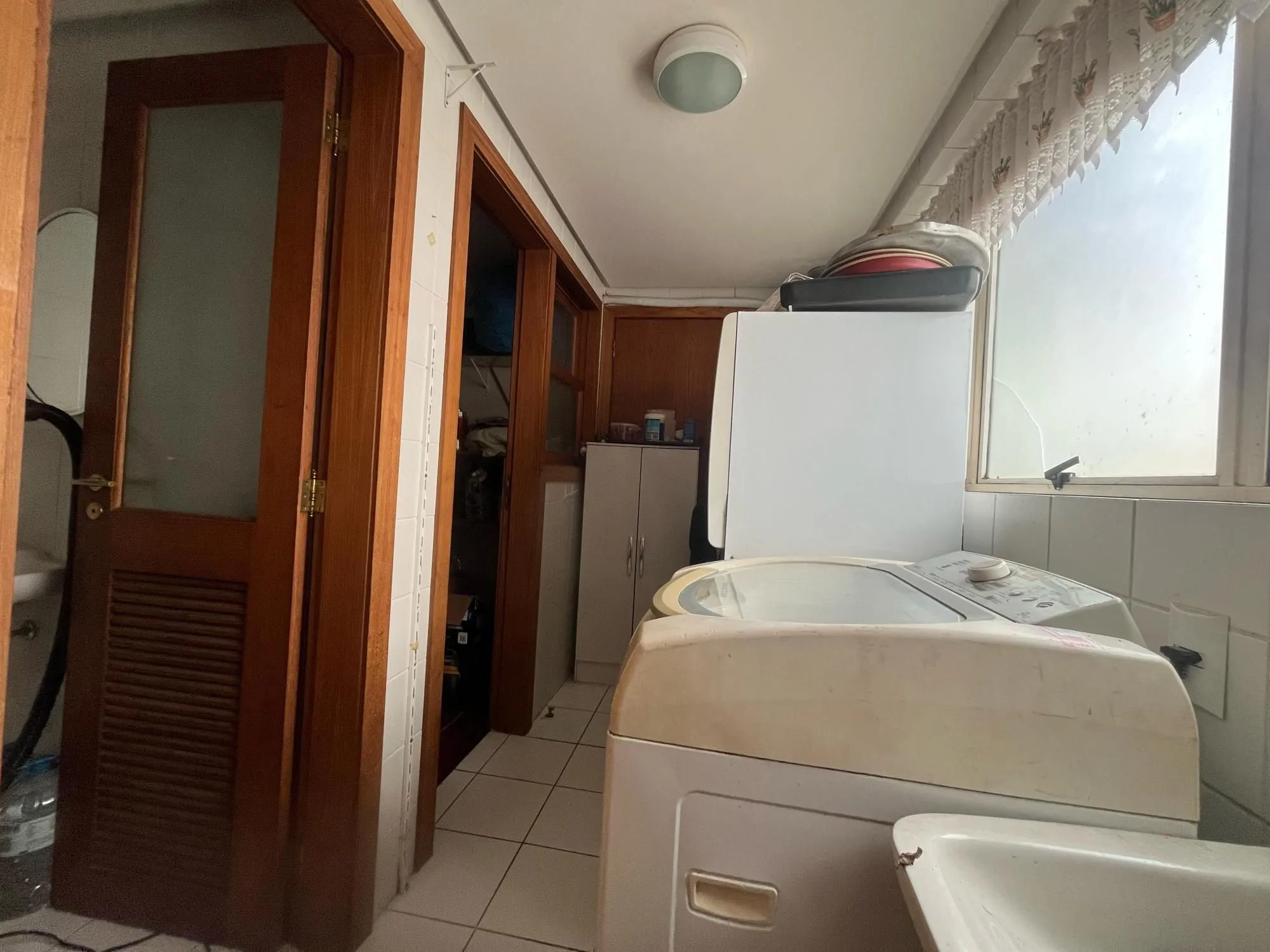 Imagem Apartamento 3 quartos, suíte, sacada, lareira, churrasqueira, 2 vagas de garagem