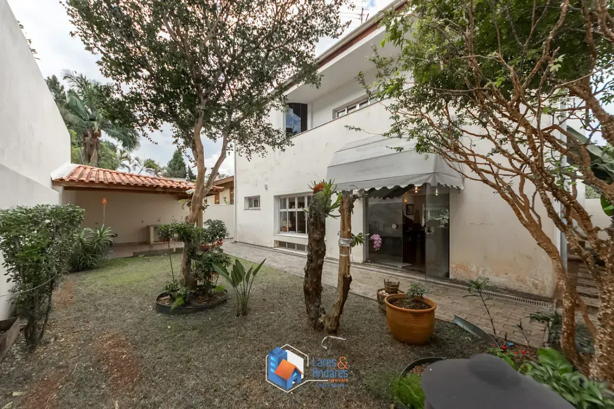 Imagem Casa para venda em Jardim dos Estados com 3 quartos, sendo 1 suíte, 410m²