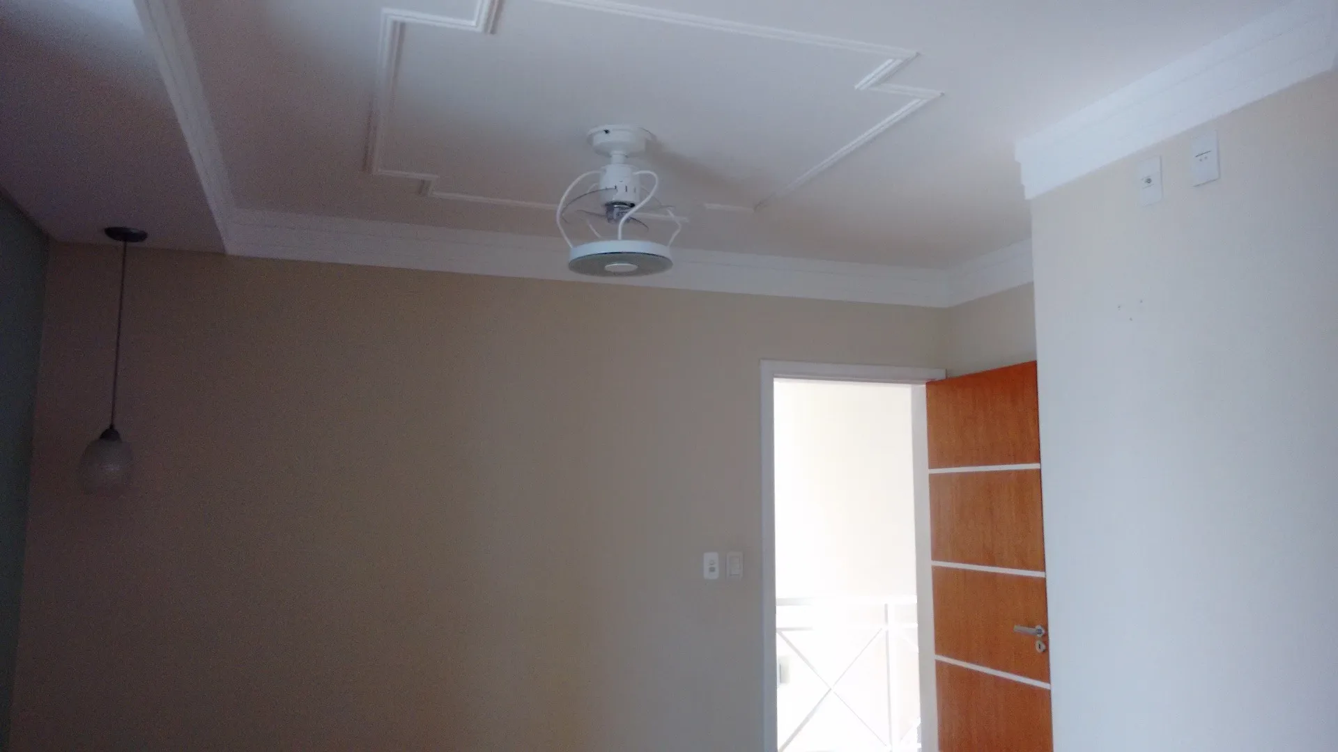 Imagem Casa de alto padrão à venda ou locação no Villa dos Inglezes, Sorocaba, com 3 suítes, piscina, 265 m² e terreno de 260 m²