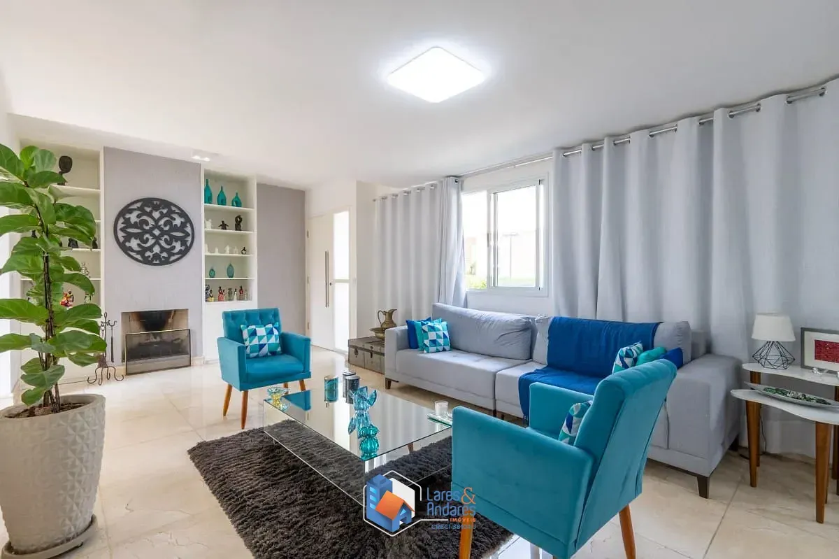Imagem Casa no condomínio New England Condominium para venda e locação com 4 quartos, sendo 2 suítes, 292m²