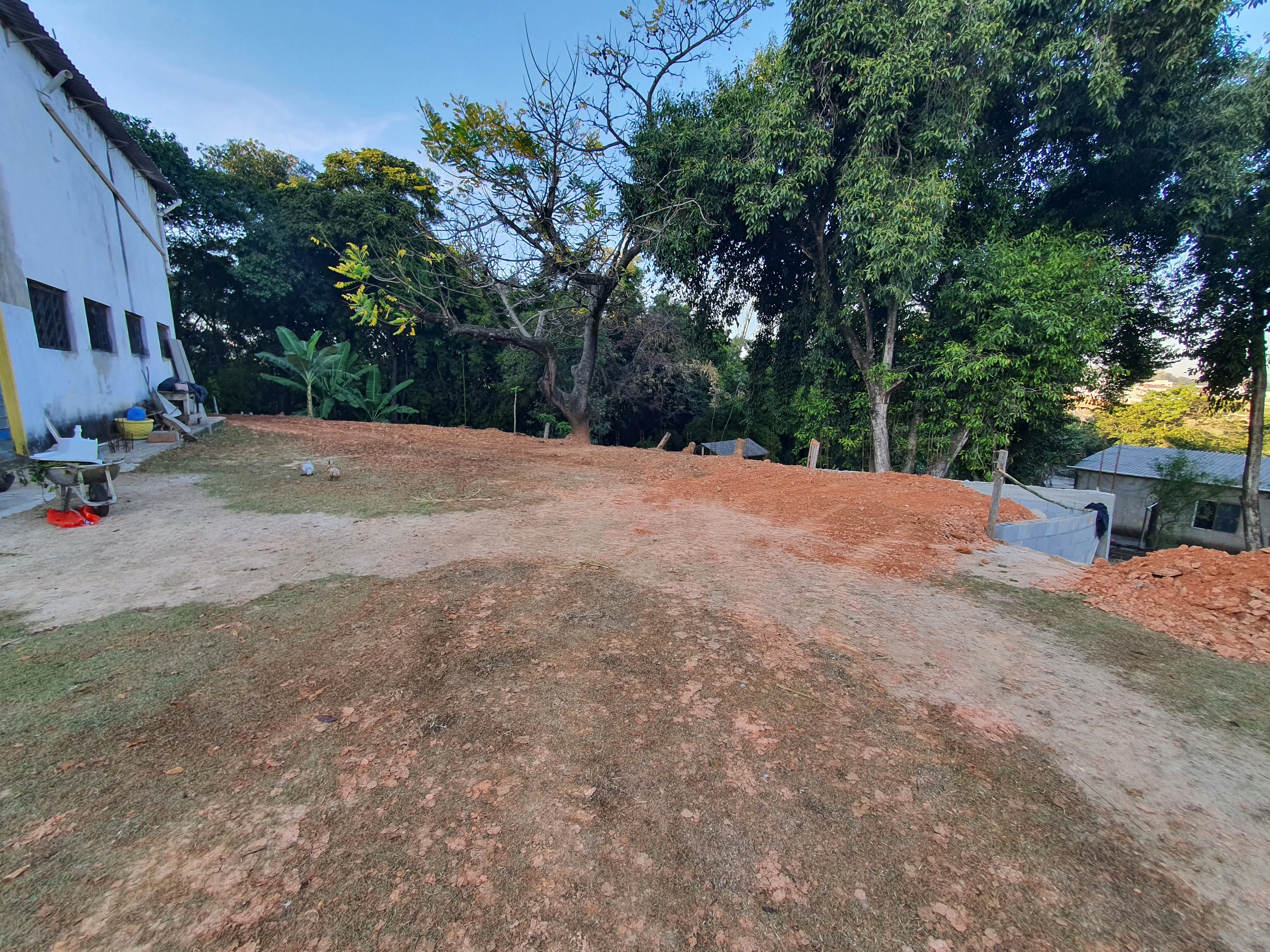 Foto do imóvel Chácara de 4.052m² Murada ? Localização Privilegiada ao Lado do Residencial Saint Patrick em JARDIM GUARUJÁ, SOROCABA - SP