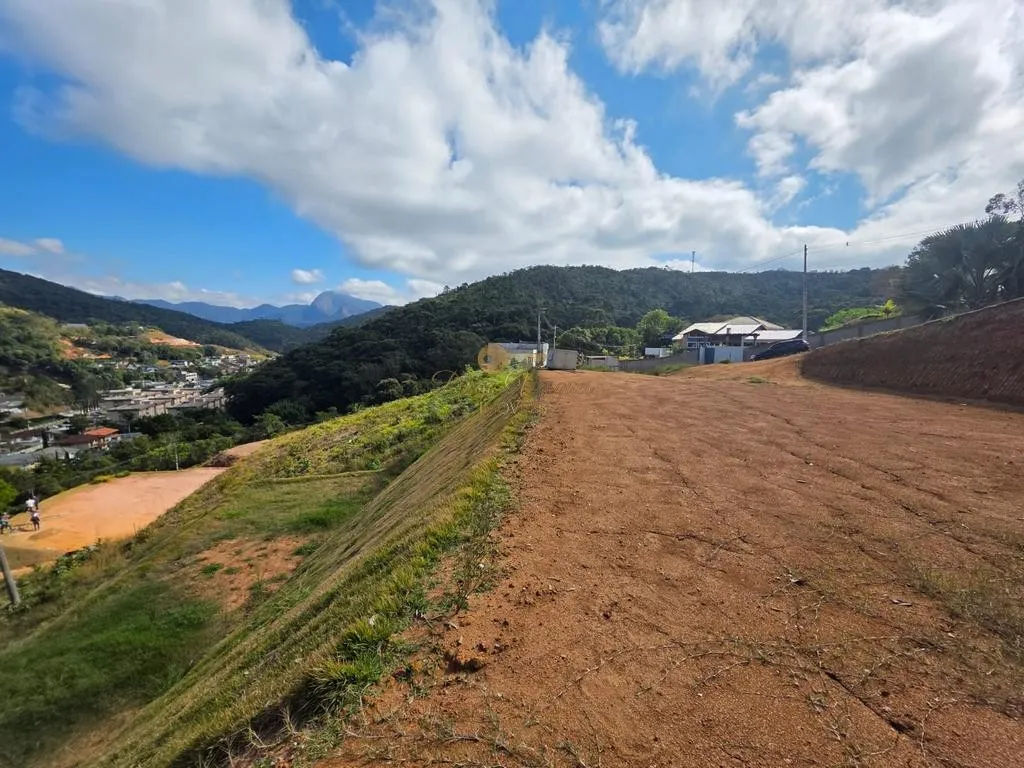 Imagem Terreno em Condomínio para Venda em Teresópolis / RJ no bairro Prata