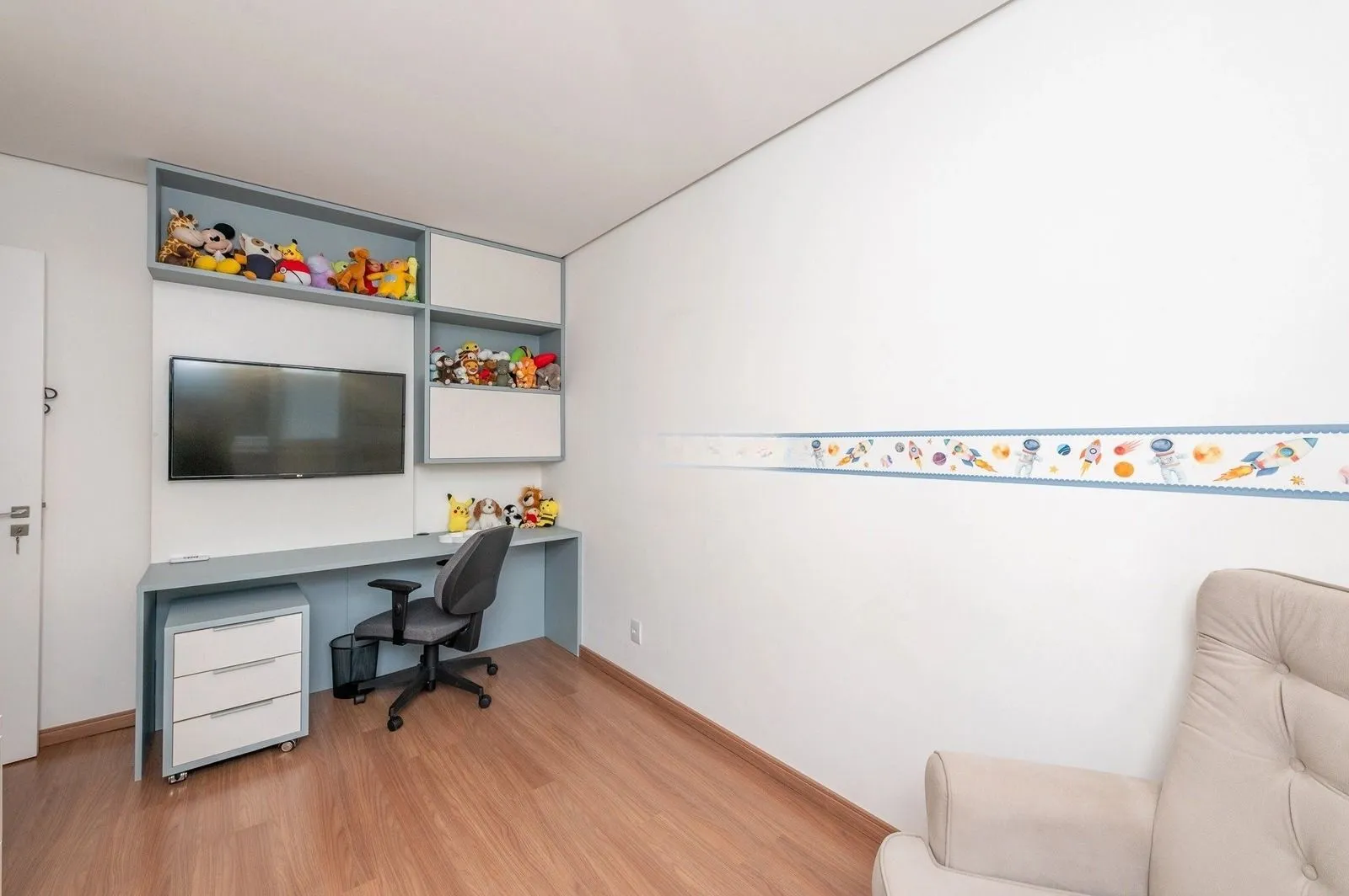 Imagem Apartamento Garden com 178m² e 3 dormitórios, 1 suíte, 3 vagas