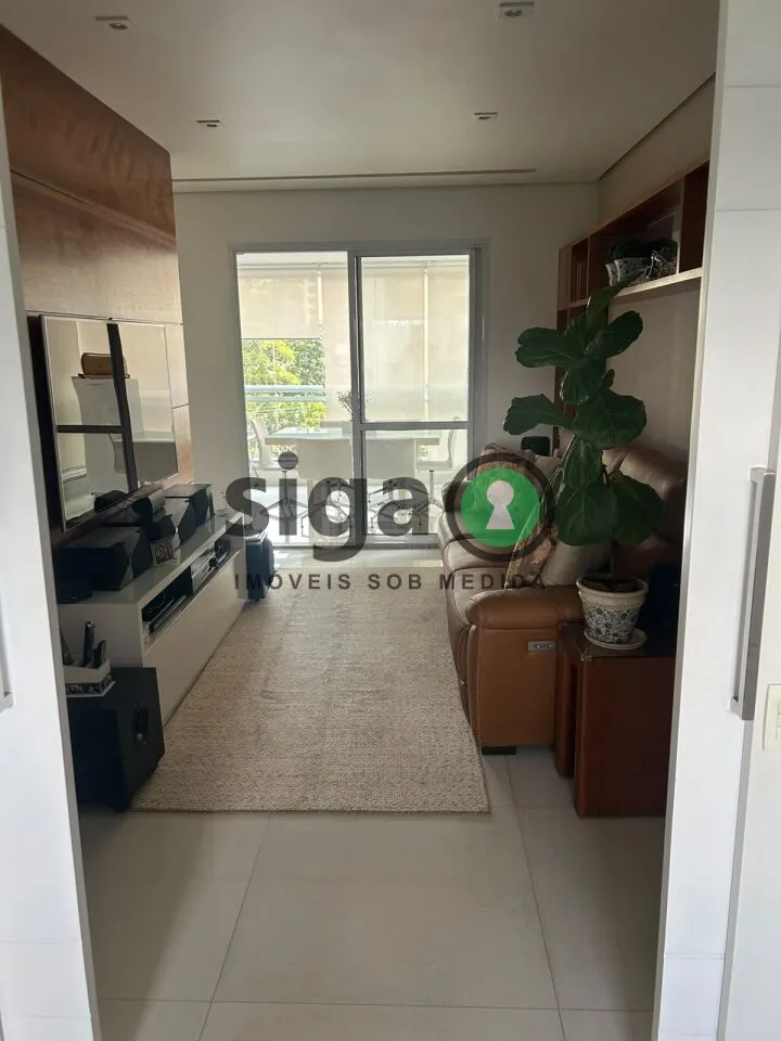 Imagem Apartamento á Venda com 200 m2, 4 dormitórios e 3 vagas, no Panamby