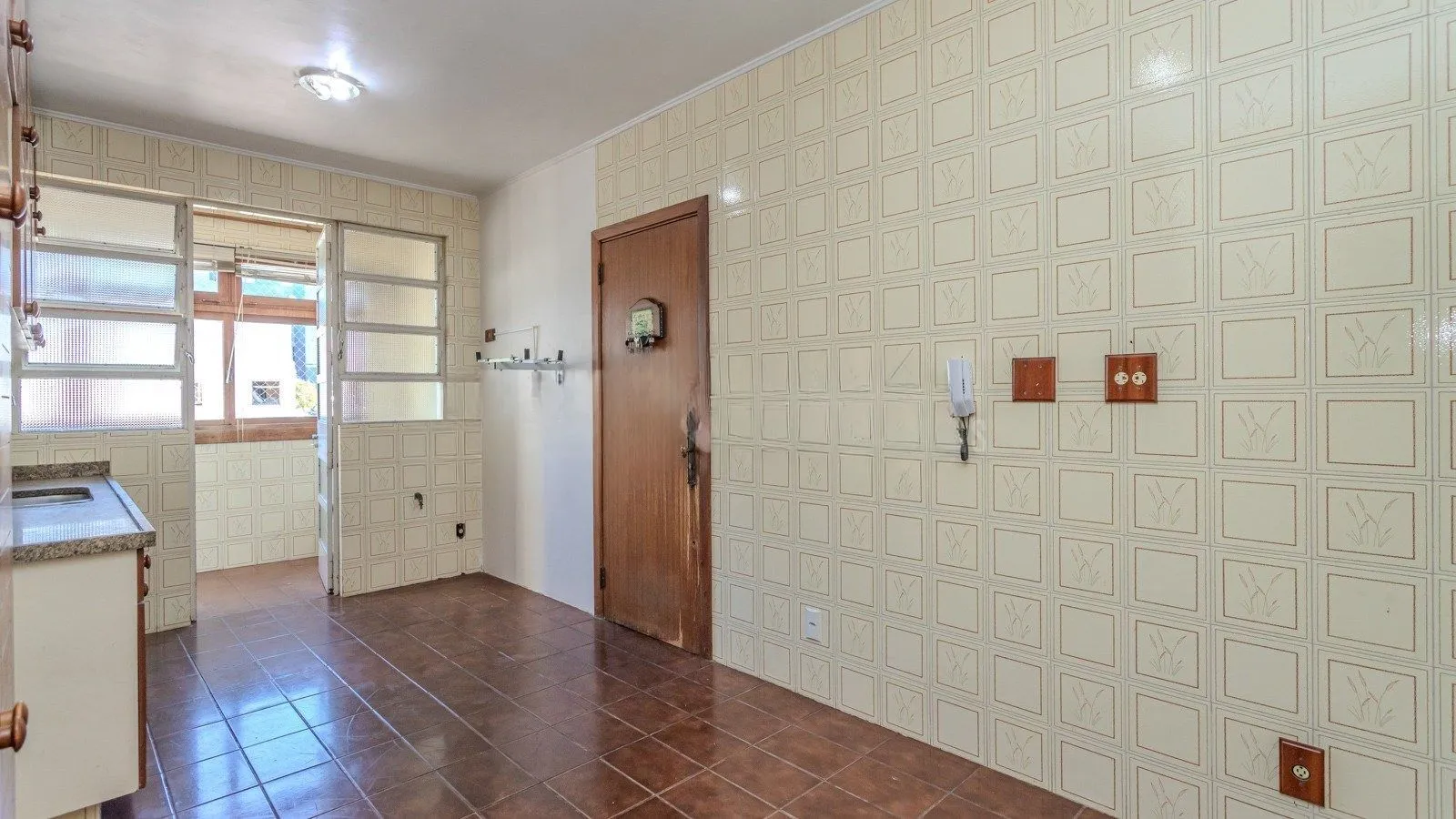Imagem Apartamento semimobiliado de 140 m² privativos no bairro Mont'Serrat