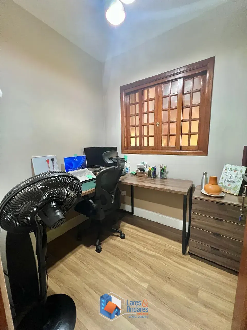 Imagem Sobrado para venda em Vila Guedes com 3 quartos, sendo 1 suíte, 164m²