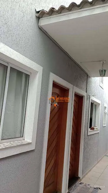 Imagem Casa com 2 dormitórios à venda, 70 m² por R$ 520.000,00 - Jardim Las Vegas - Guarulhos/SP