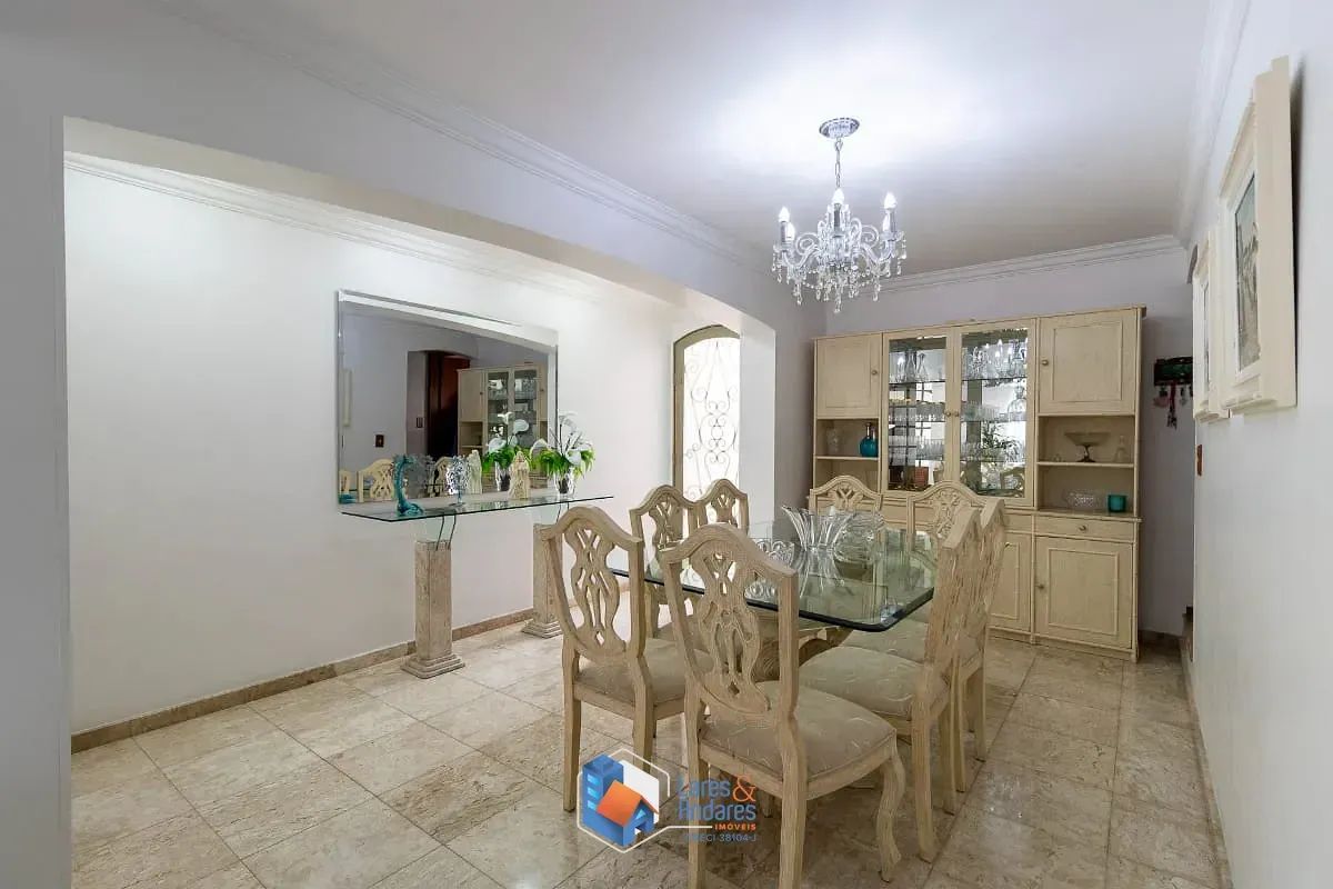 Imagem Casa para venda em Mirandópolis com 3 quartos, sendo 3 suítes, 284m²