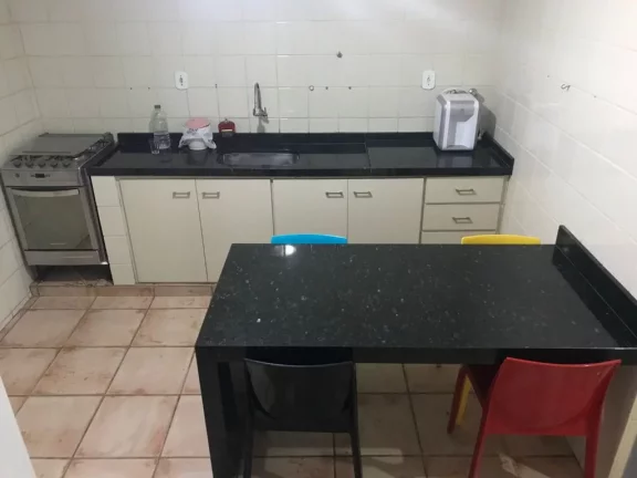 Imagem Excelente apartamento em ótima localização da Praia do Morro 2 quartos sendo uma suíte com varanda