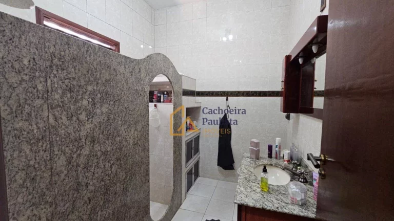 Imagem Casa com 3 dormitórios à venda - Chácara Do Moinho - Cachoeira Paulista/SP