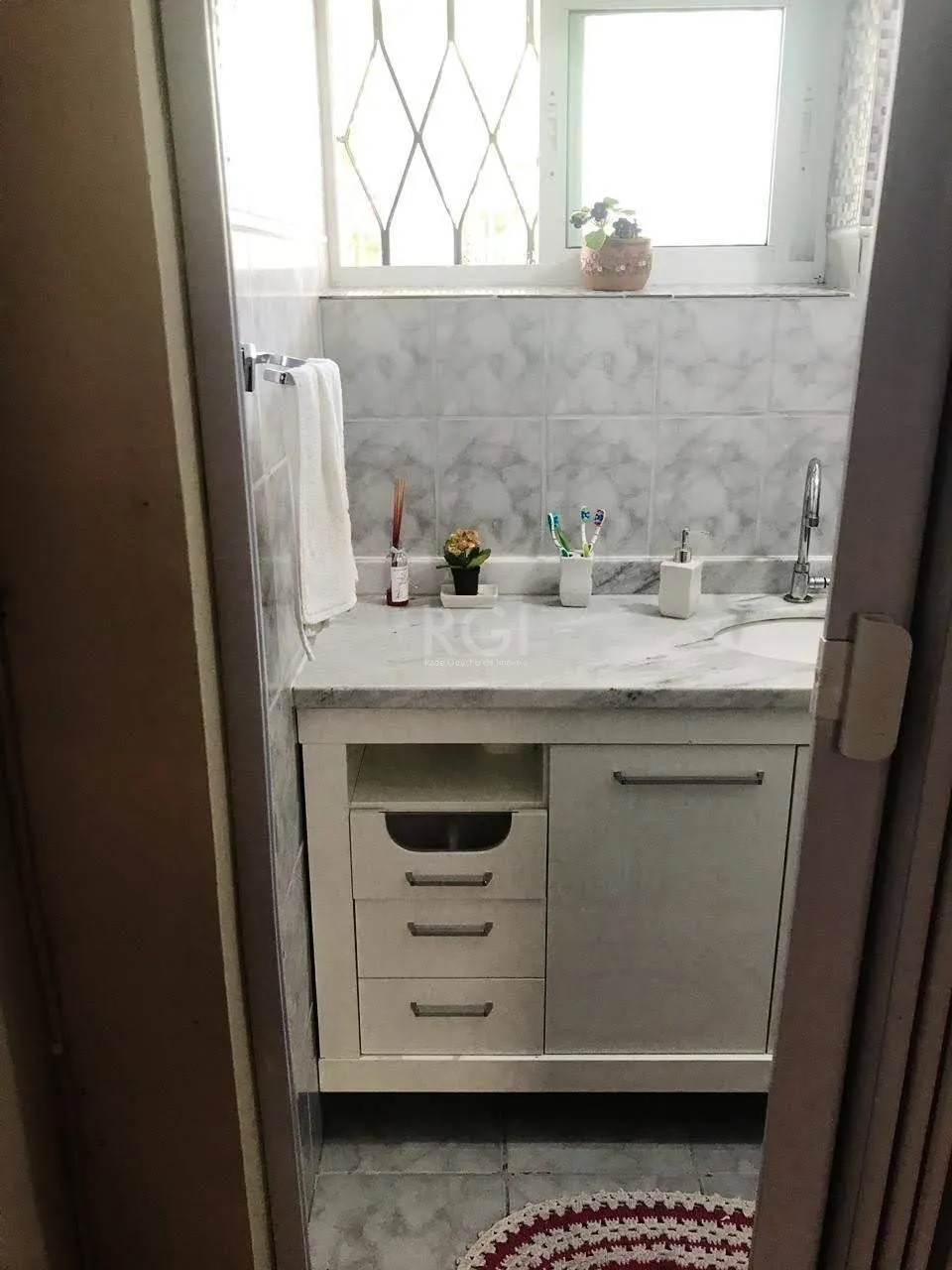 Imagem Apartamento para Venda - 101m², 2 dormitórios, 1 vaga - Medianeira