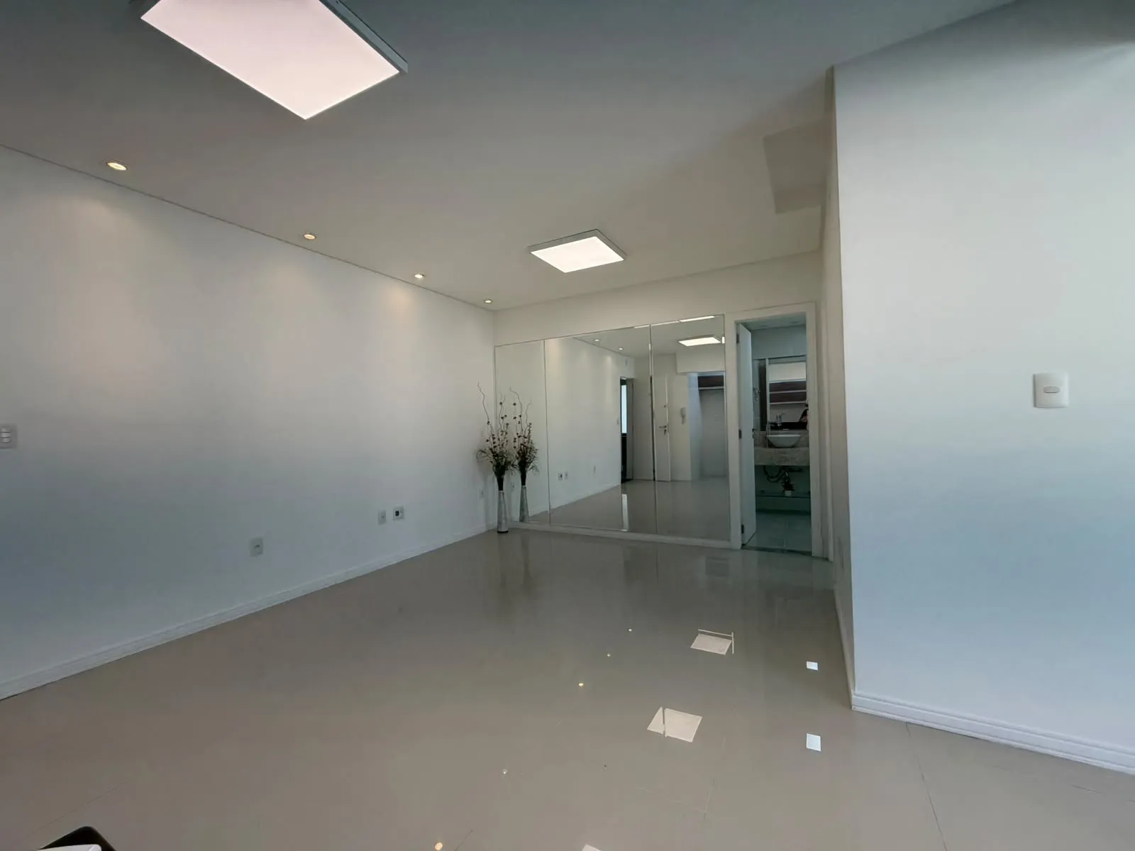 Imagem Apartamento à venda com 63m2 por R$ 797.000,00