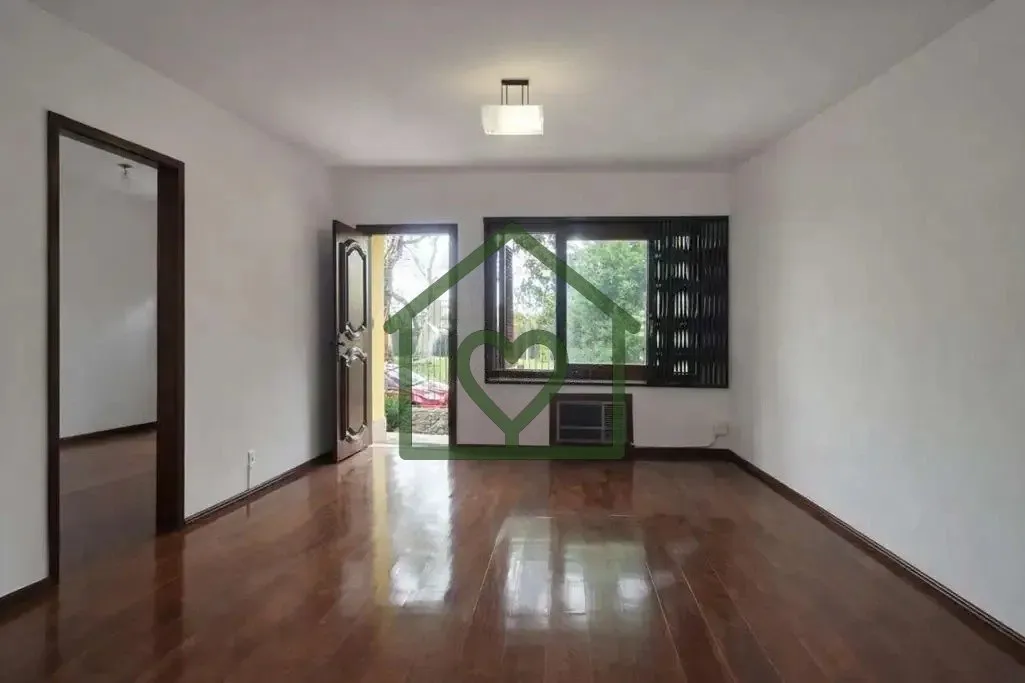 Imagem Casa residencial com 3 dormitórios, sendo 1 suíte. Um dos dormitórios conta com móveis planejado...