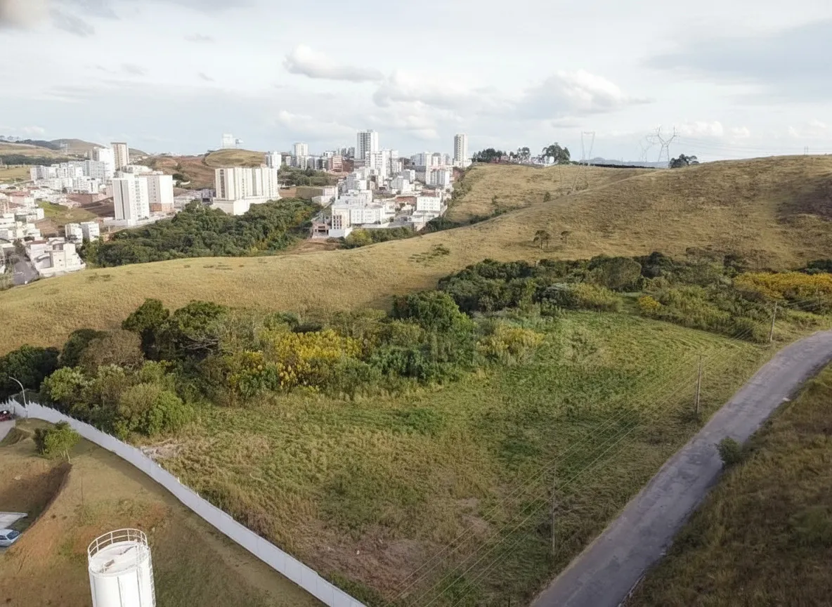 Imagem Casa à venda em Vila Togni, Poços de Caldas