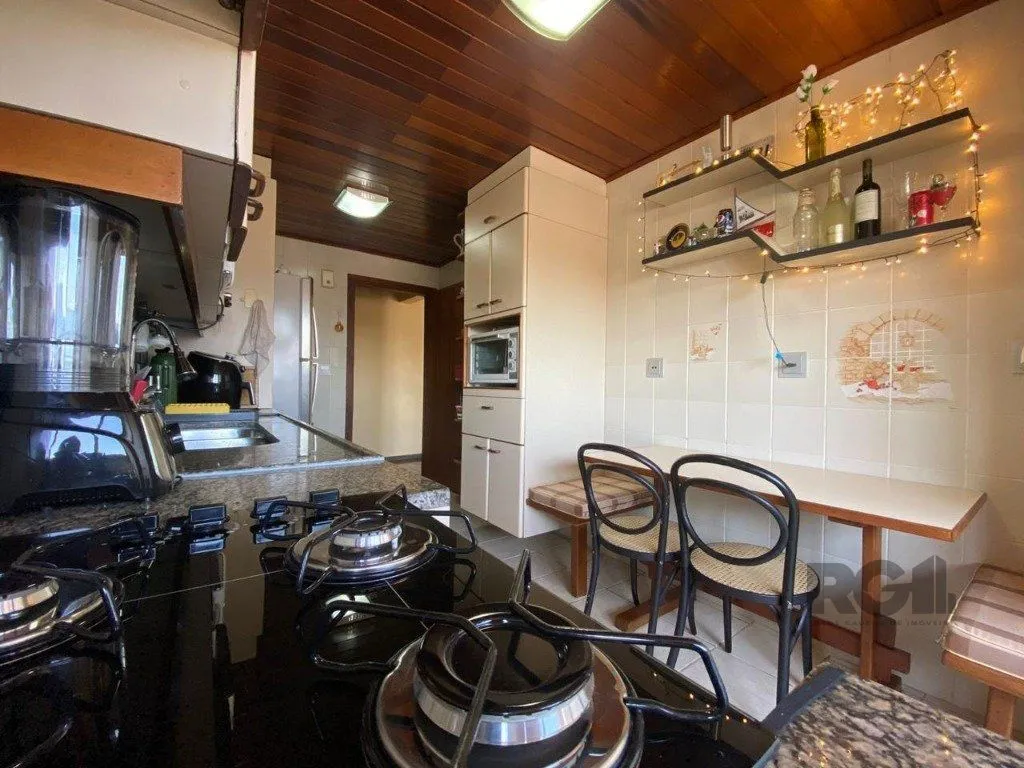 Imagem Cobertura Duplex para Venda - 269,97², 3 dorm, 1 suite, 2 vagas - Menino Deus
