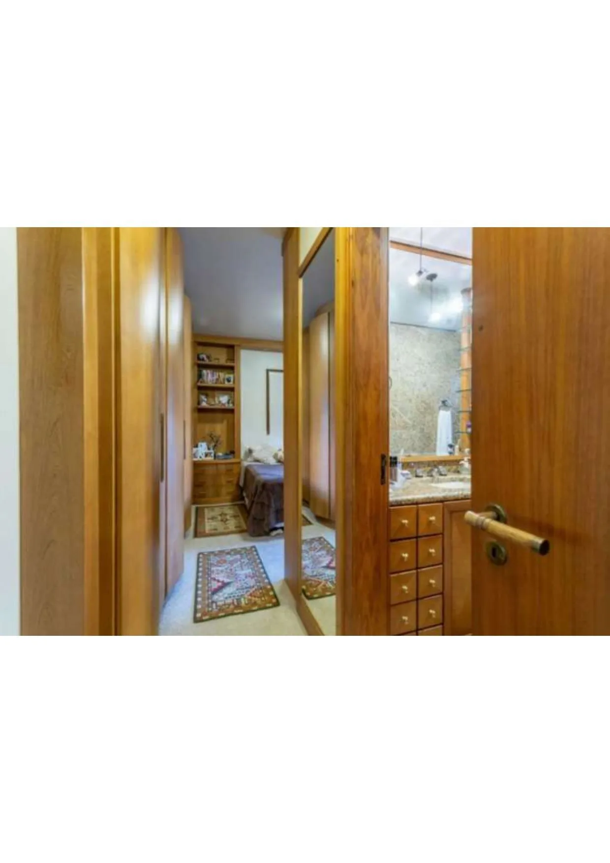 Imagem Apartamento com 3 dormitórios 2 Suítes e gabinete Semi mobiliado.Bairro Higienópolis