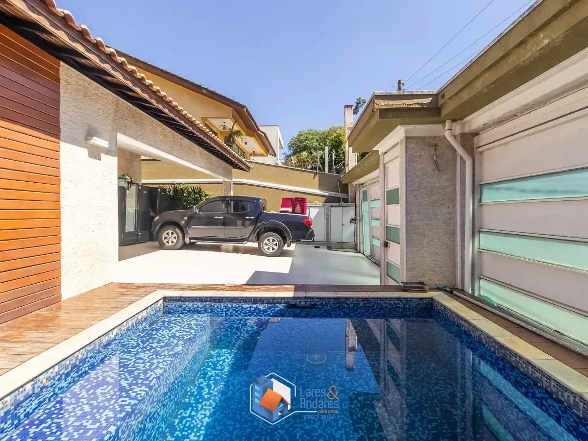 Imagem Casa para venda em City América com 4 quartos, sendo 2 suítes, 246m²