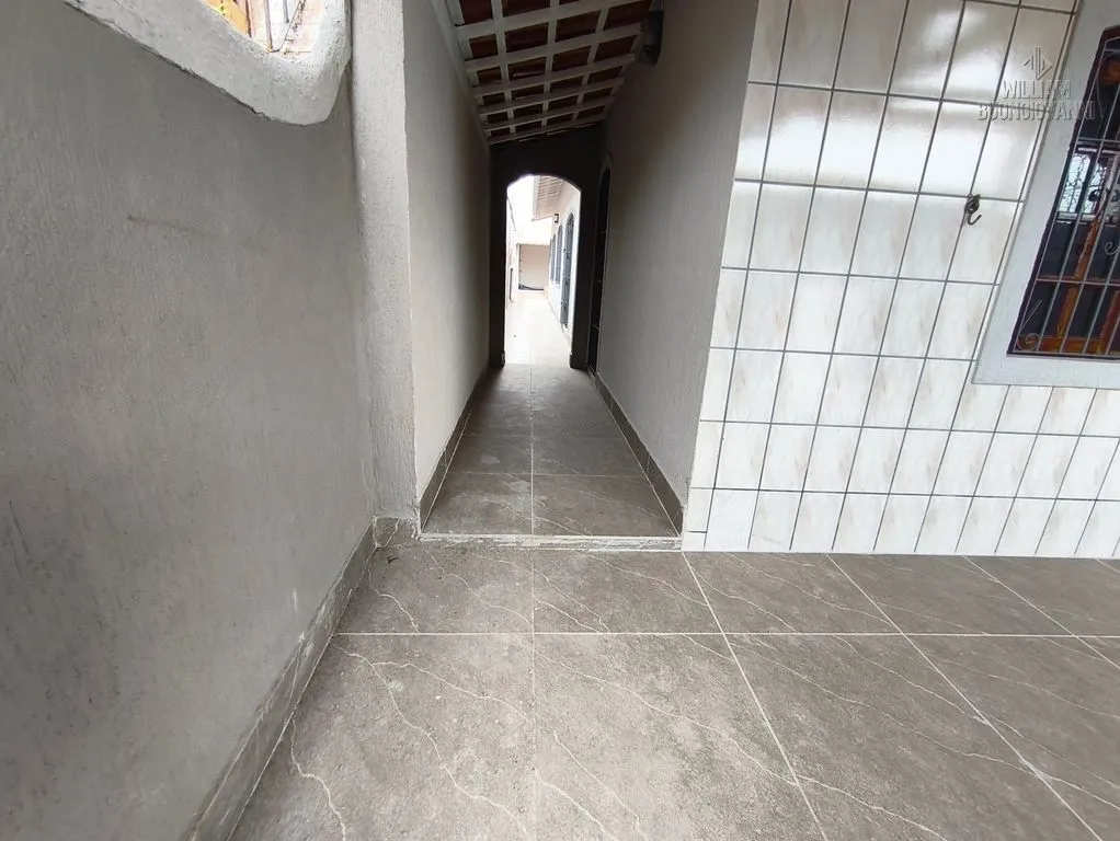 Imagem MARAVILHOSA CASA COM PISCINA 2 QUARTOS, 300 METROS DO MAR - Apenas R$ 780.000,00