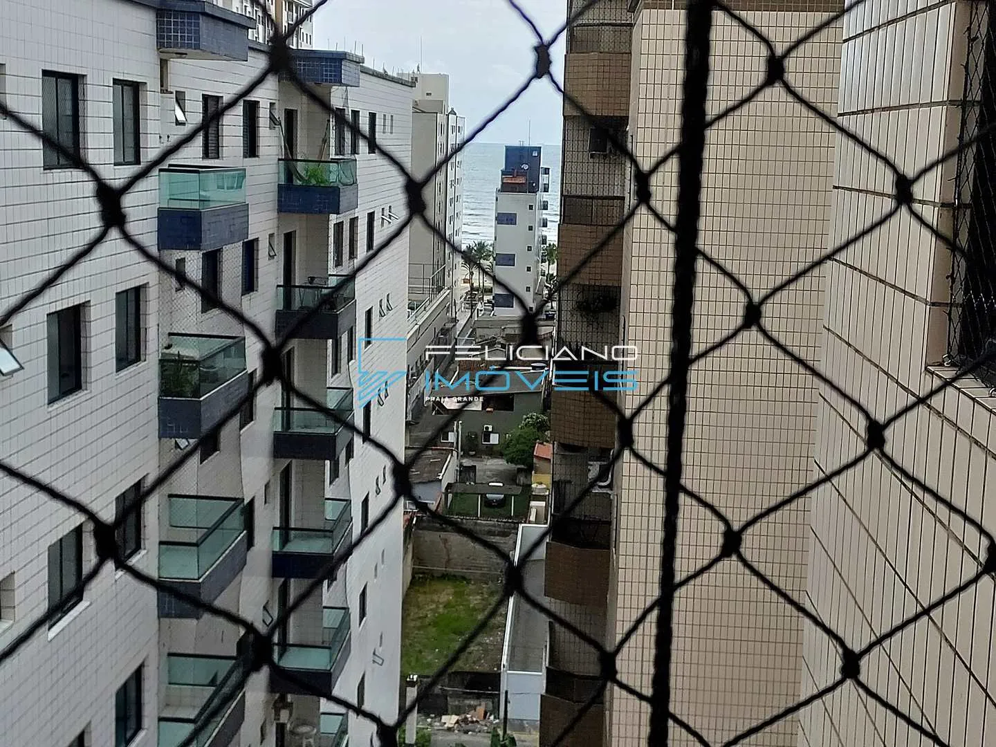 Imagem Apartamento com 2 quartos, Ocian, Praia Grande - R$ 390 mil, Cod: 6077
