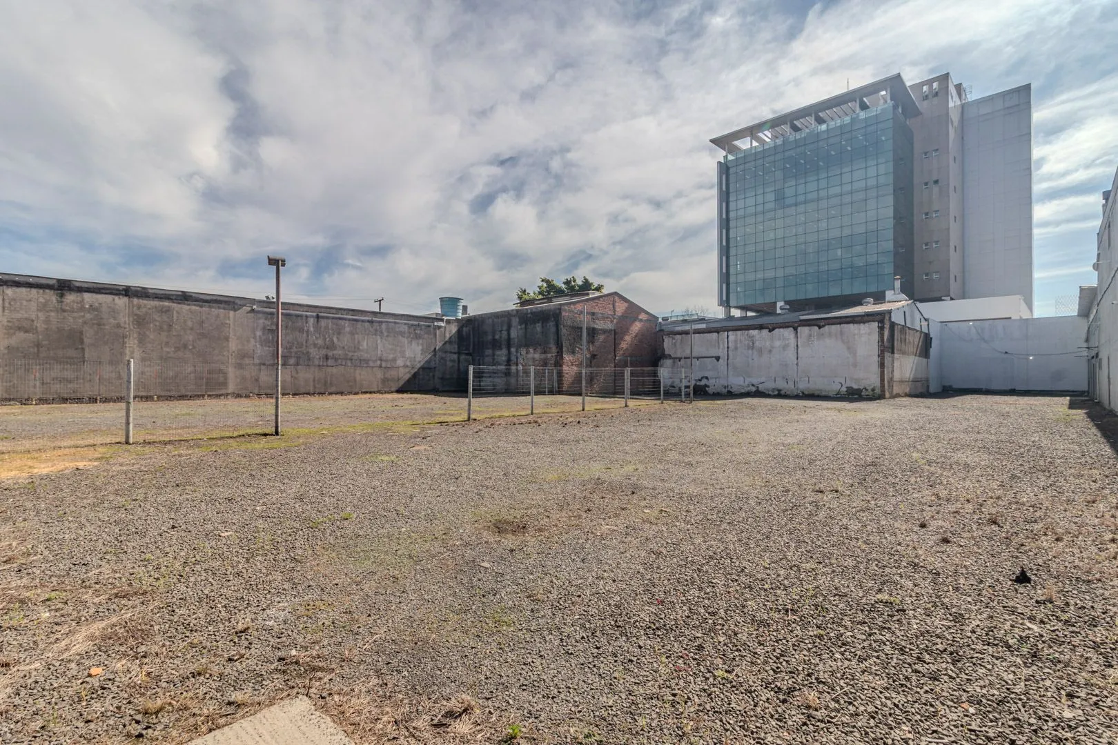Imagem EXCELENTE TERRENO COM 10.000 M²