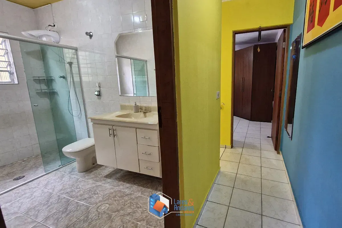 Imagem Sobrado para venda em Vila Mazzei com 3 quartos, sendo 1 suíte, 250m²