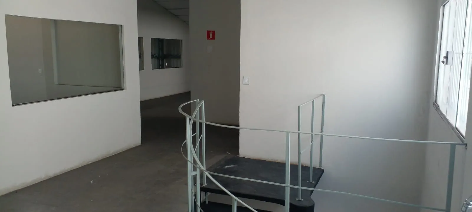 Imagem Excelente oportunidade: Galpão Comercial de 500m² em Alphaville Industrial, Barueri-SP, para Venda ou Locação