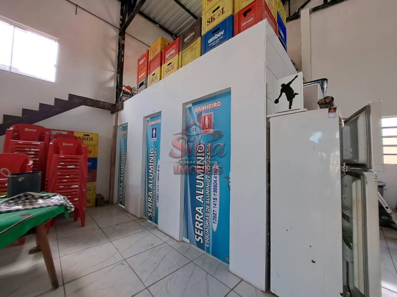 Imagem PC104 | Prédio comercial na avenida em Presidente