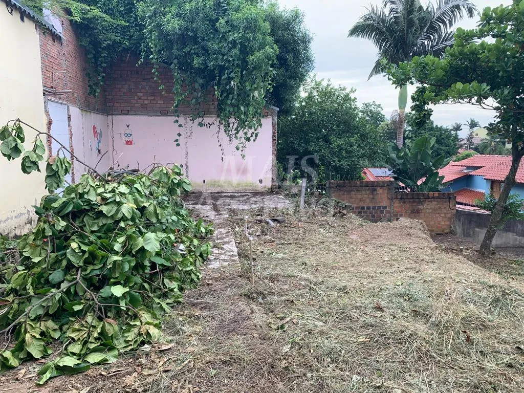 Imagem Amplo terreno com 476,25 m² para venda em São Leopoldo