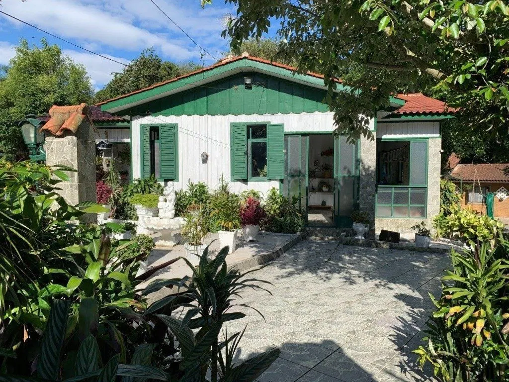 Imagem Sítio para Venda - 2000m², 3 dormitórios, 2 vagas - Ponta Grossa