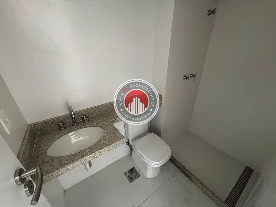 Imagem Apartamento a Venda no bairro Alvarez - Nova Iguaçu, RJ