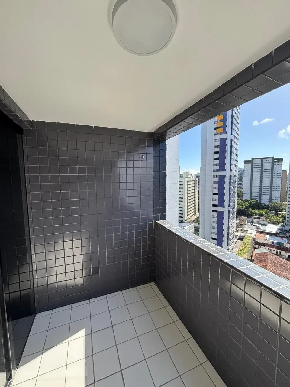 Imagem Apartamento com 3 Quartos à Venda, 92 m² em Madalena - Recife