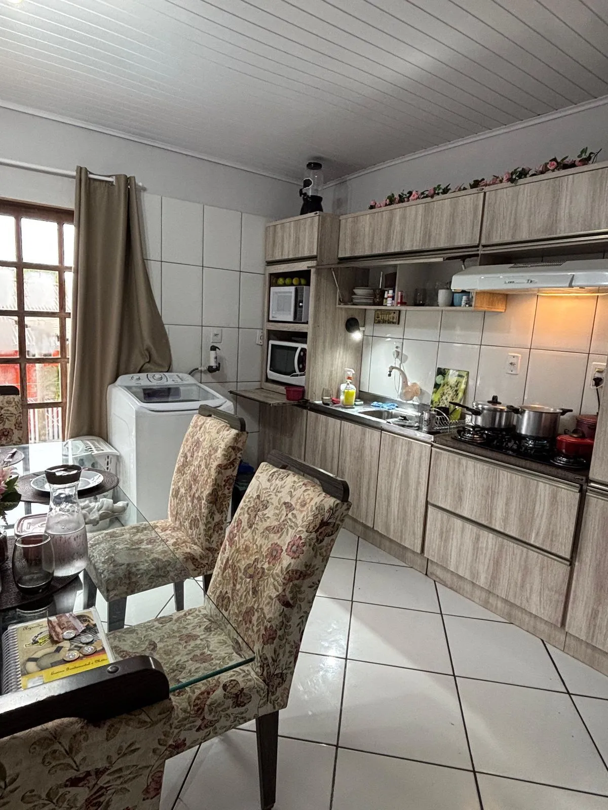 Imagem SITIO COM DUAS CASAS E PISCINA NA RESTINGA