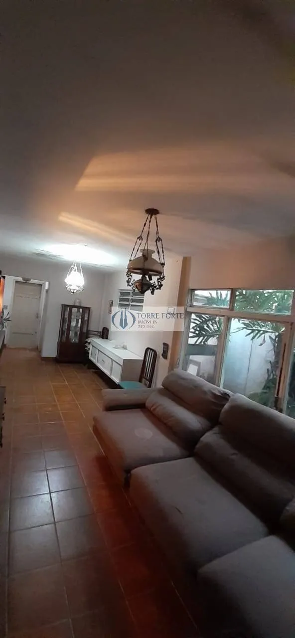 Foto do imóvel Ótima casa com 300 m², 4 dormitórios sendo 1 suíte, 3 banheiros, no Tatuapé em Rua Sebastião Barbosa