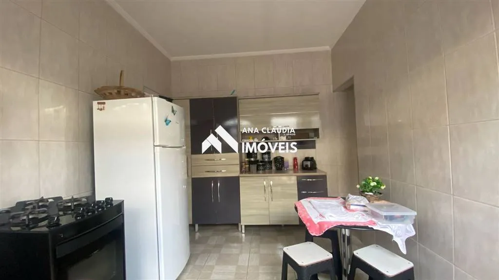Imagem Casa na praia lado serra em ótima localização bairro de moradores fixos a 500 metros do mar .