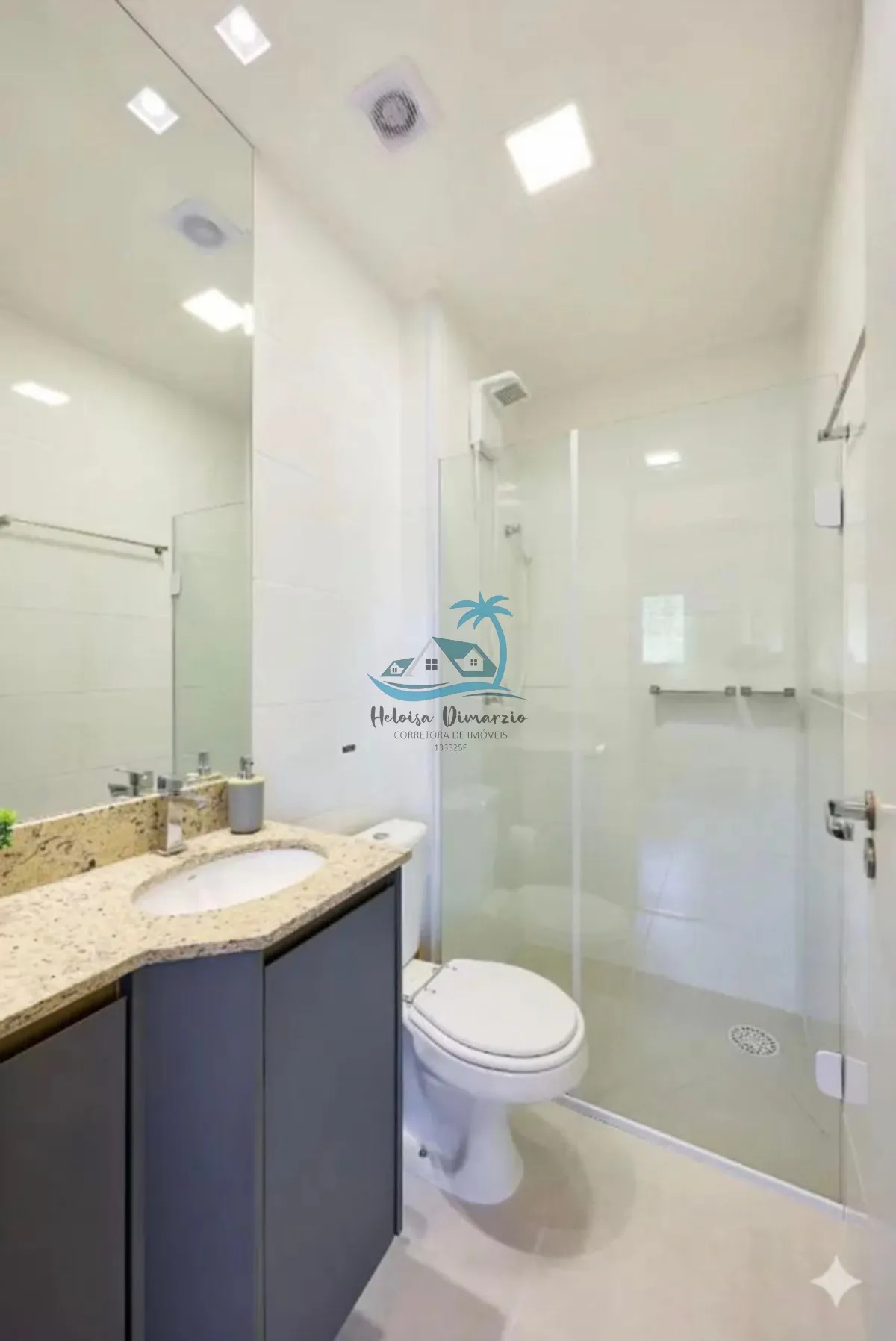 Imagem Belíssimo apartamento novo e mobiliado a venda na Toninhas em Ubatuba.