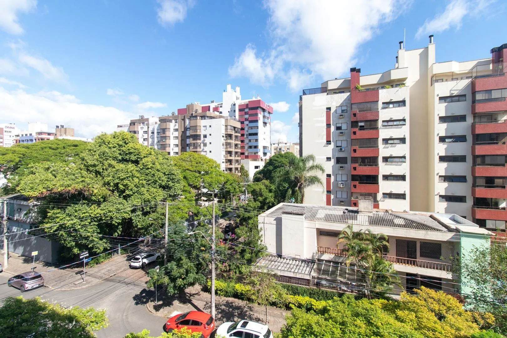 Imagem Apartamento de 03 dormitorios com suite e vaga coberta no bairro Menino Deus