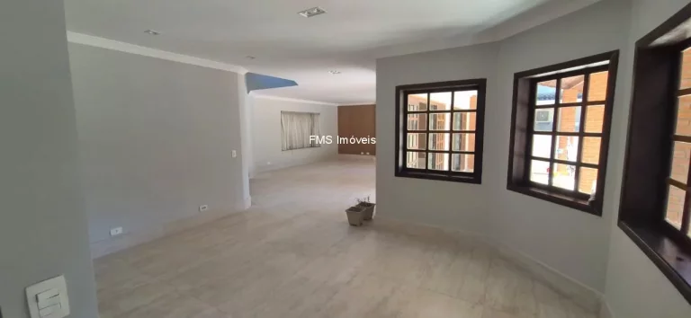 Imagem Imperdível: Casa à venda em Cotia-SP, São Paulo II! 5 quartos, 3 suítes, 2 salas, 7 banheiros, 2 vagas, 418m². Venha conferir!
