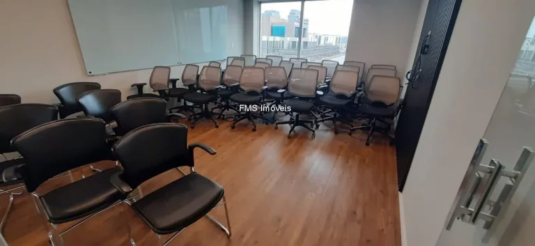Imagem Conjunto comercial para locação com 212m² na Vila Olímpia.