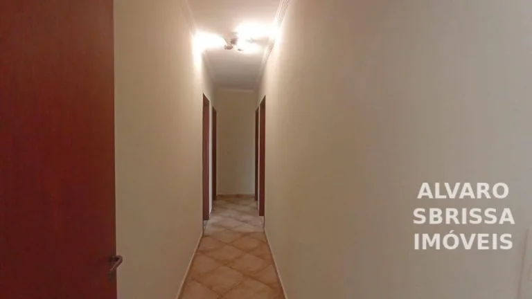 Imagem Excelente Casa térrea -com 3 dormitórios proximó ao centro de Itu