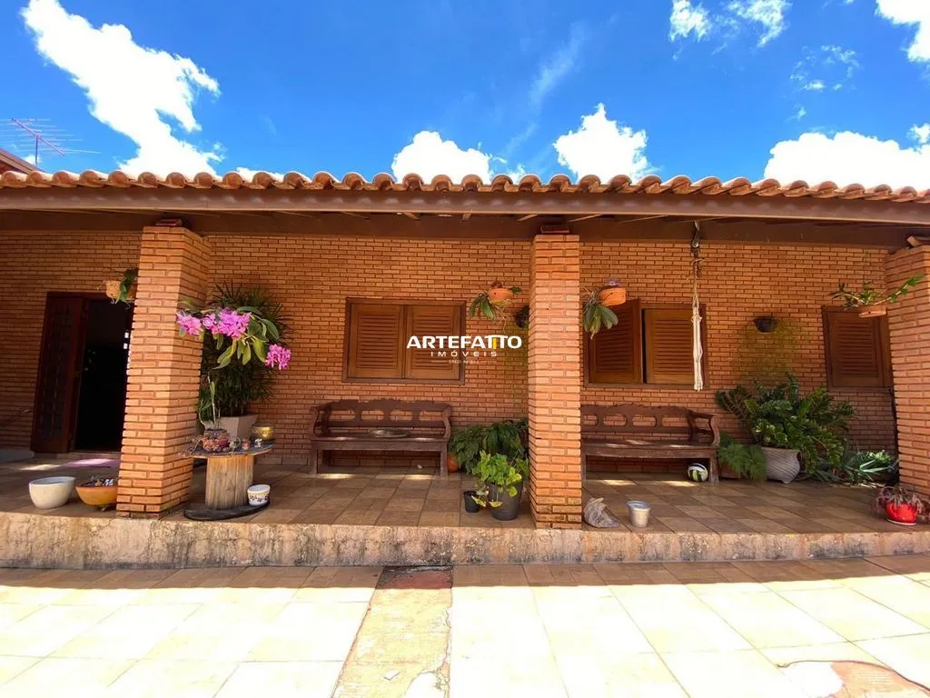 Foto do imóvel Casa à venda em Franca, São Joaquim, com 3 quartos, 248m2 em Avenida Elias Abrão