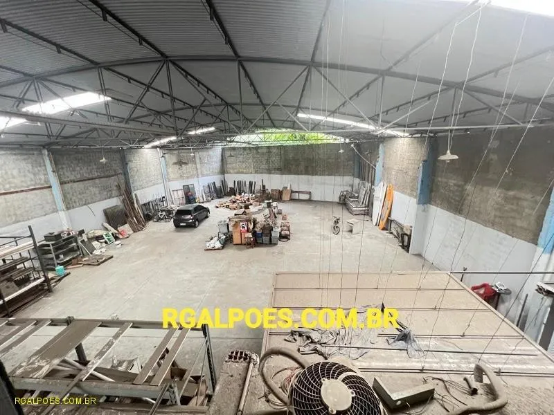 Imagem Galpão para Locação em BELFORD ROXO, Santa Amélia, 2 banheiros