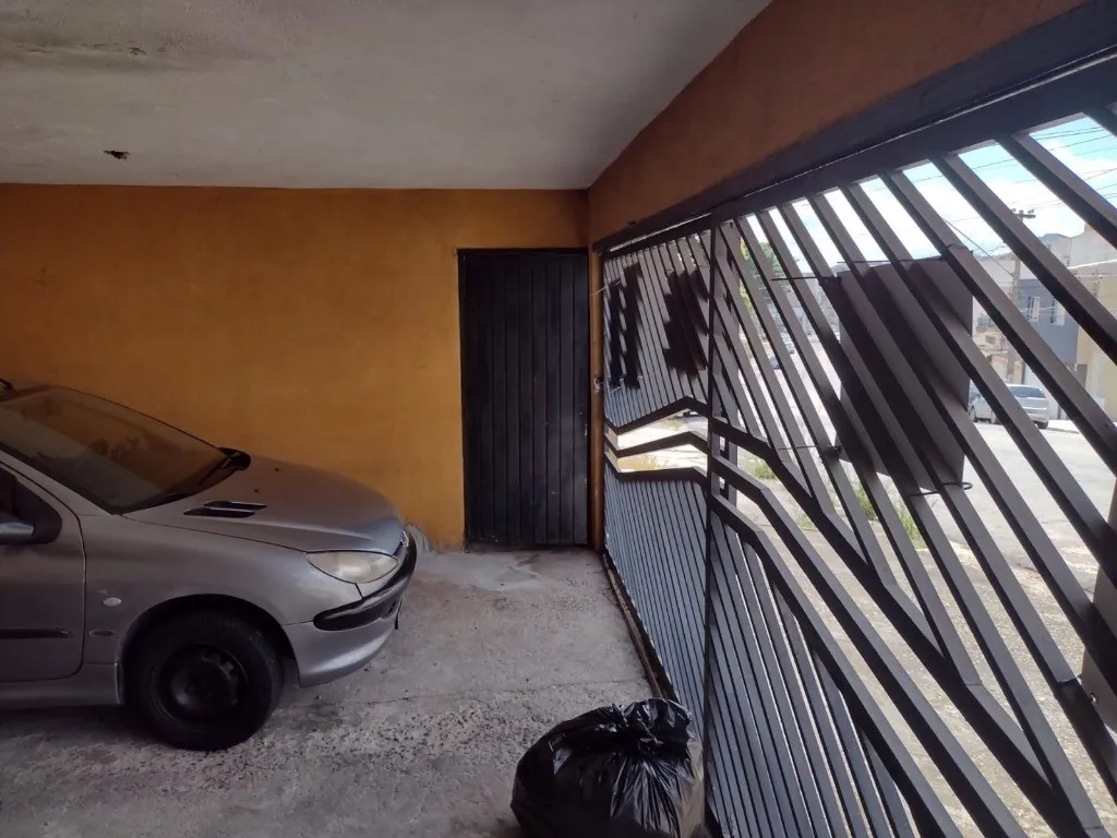 Imagem Imperdível Casa à Venda em Santo André-SP, Parque Oratório: 6 Quartos, 3 Banheiros, 2 Vagas, 430m² de Área