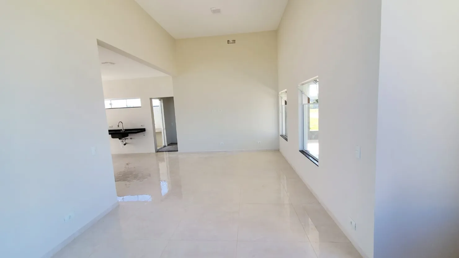 Imagem Casa à venda 3 Quartos, 1 Suite, 3 Vagas, 258M², Aterrado, Tremembé - SP