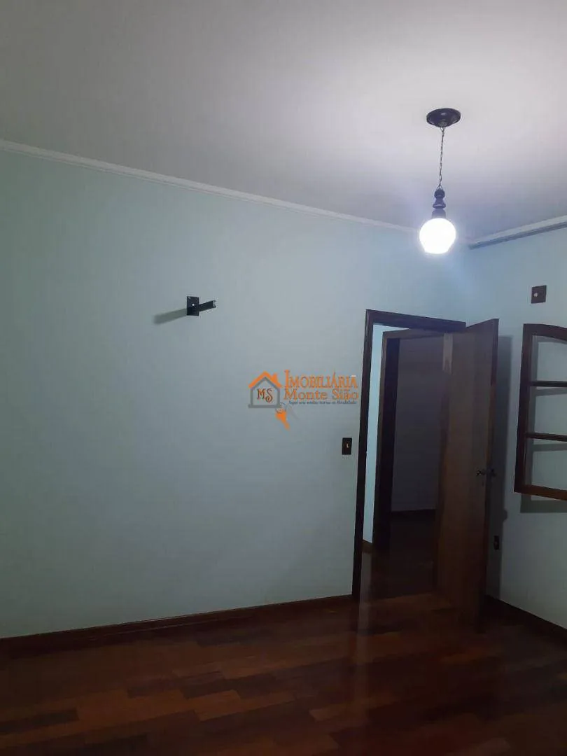 Imagem Sobrado com 3 dormitórios à venda por R$ 649.000,00 - Vila Carmela I - Guarulhos/SP