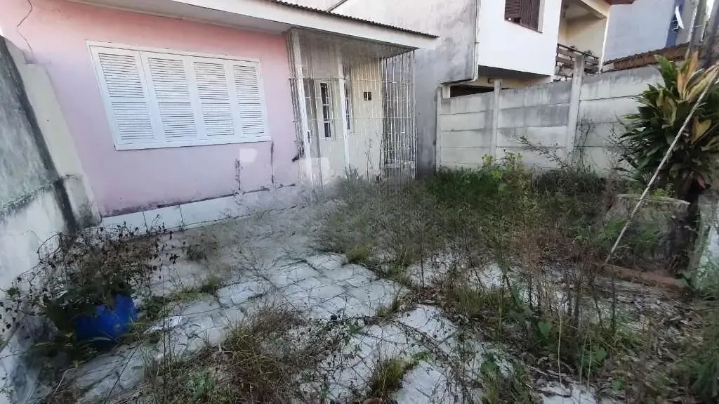 Imagem Casa a venda no Bairro Cristo Redentor / 1 Dorm.